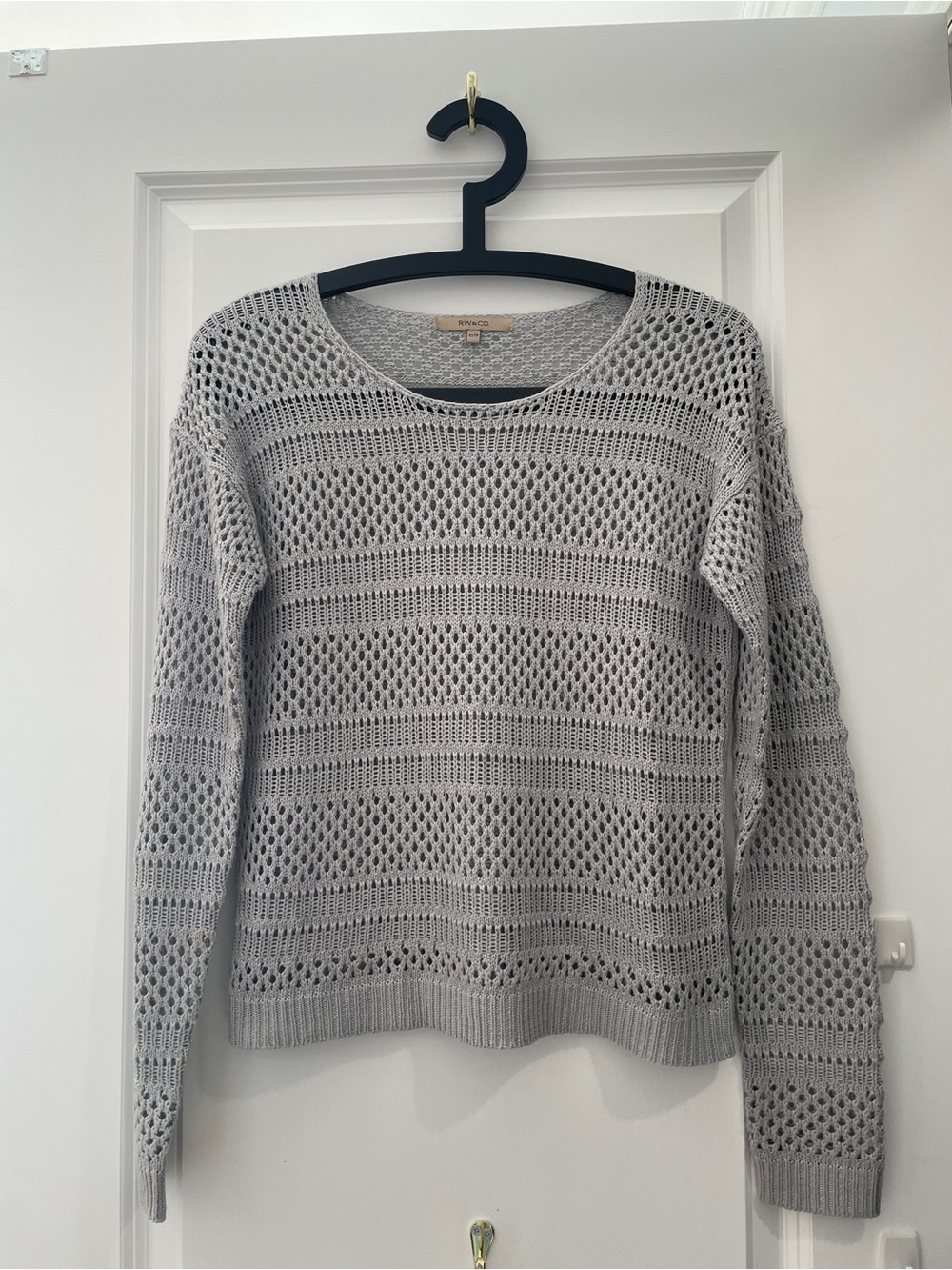 RW&CO. Light Gray Open-Weave Scoop Neck Sweater